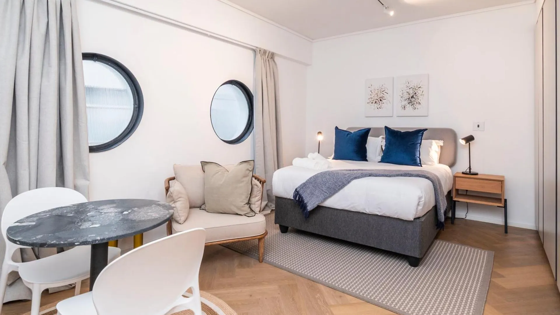Zeeland Pier Aparthotel By Totalstay Cape Town South Africa