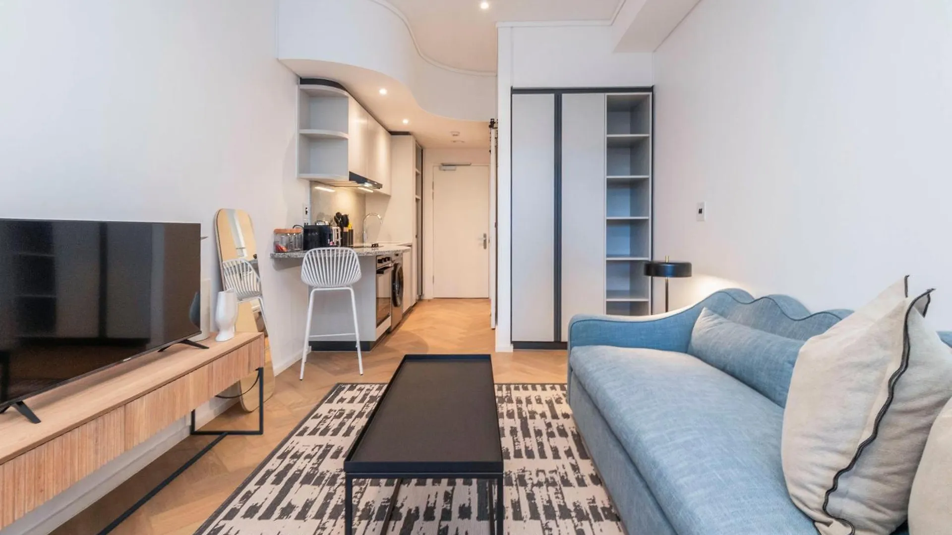 Zeeland Pier Aparthotel By Totalstay Cape Town South Africa