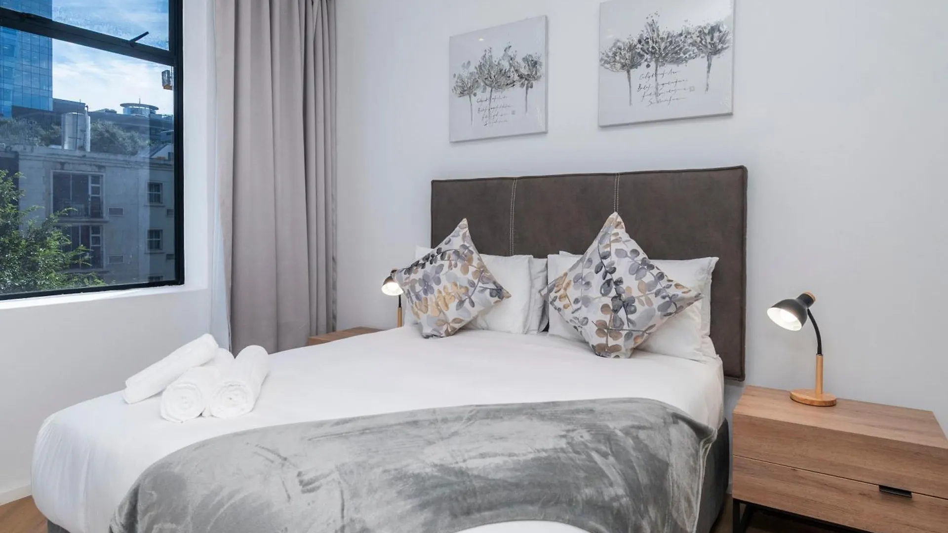 Zeeland Pier Aparthotel By Totalstay Cape Town South Africa