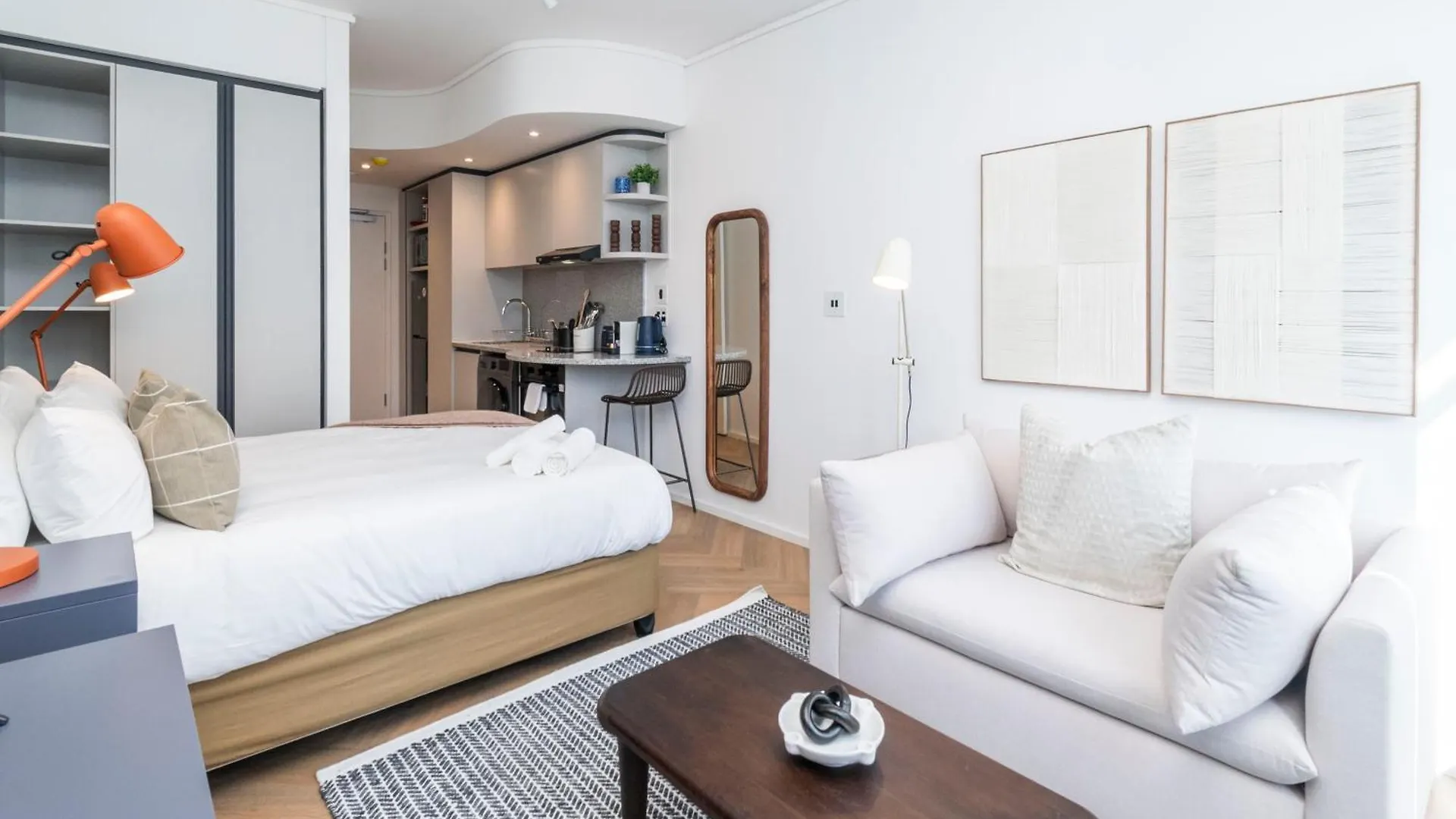 Zeeland Pier Aparthotel By Totalstay Cape Town South Africa